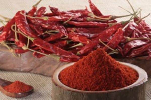 Chilli powder and dry chillies